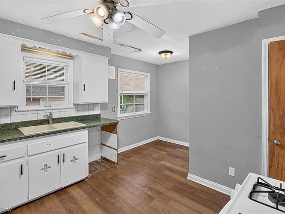 5th image of 3971 Bluestone Rd