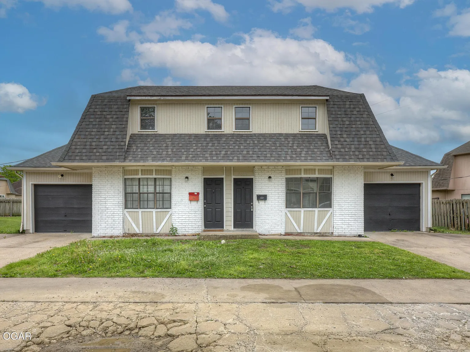 2 bed, 1.5 bath, 904 sqft, $1,100 — Photo 1
