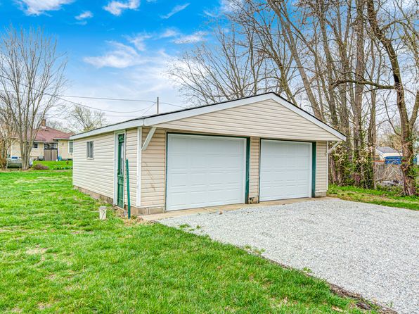 156 Cross St, Clayton, IN 46118