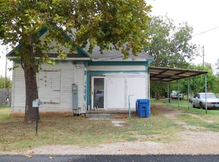 612 W Parsonage St, Winters, TX 79567