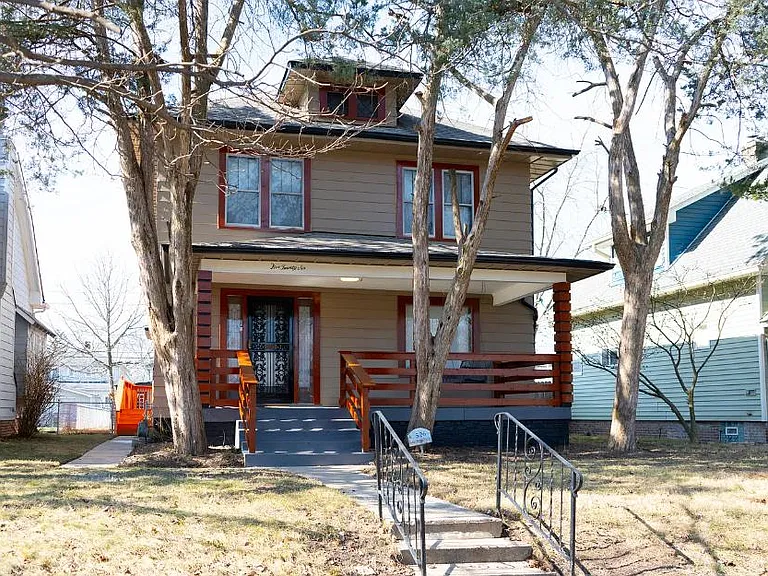 526 N Emerson Ave — Photo 1