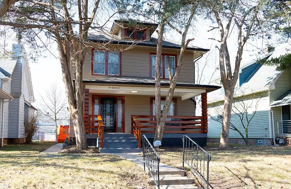 526 N Emerson Ave
