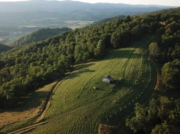 9943 Highland Tpke, McDowell, VA 24458