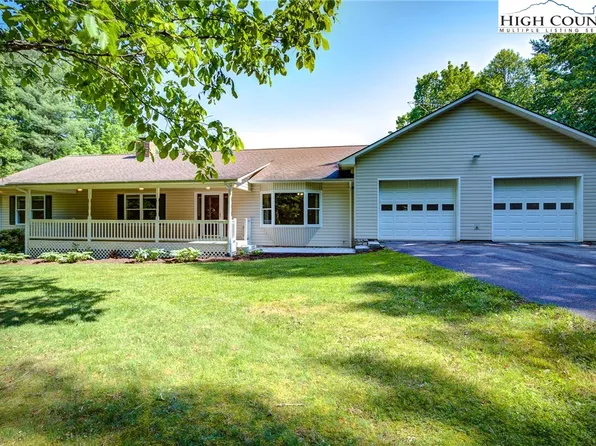1384 Bakers Ridge Road, Piney Creek, NC 28663