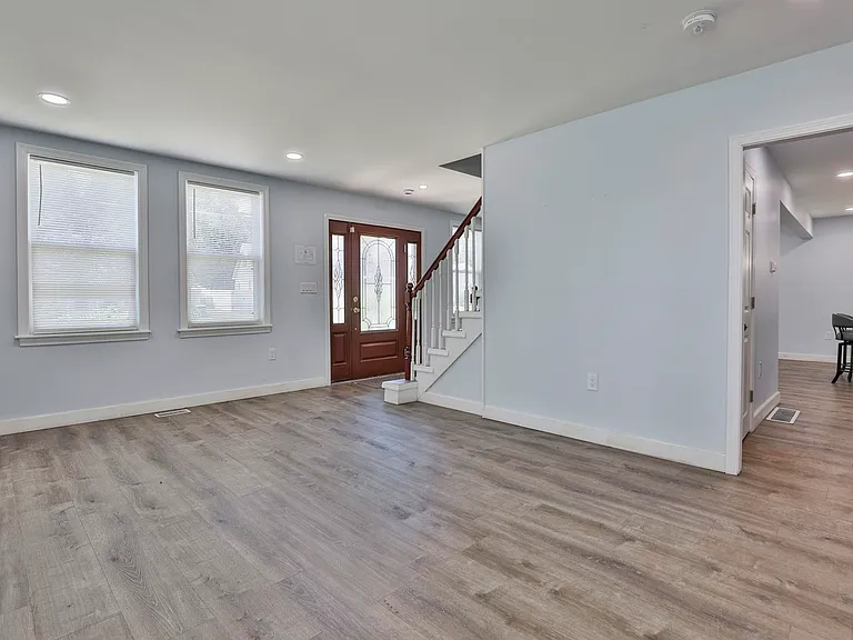 151 Tolles St — Photo 6