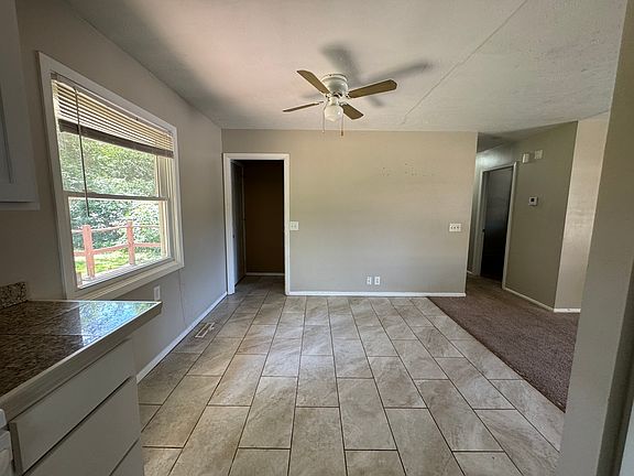 5th image of 3515 Maplewood Blvd