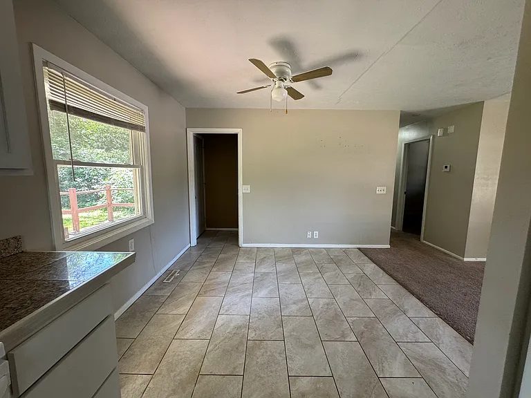 3515 Maplewood Blvd — Photo 5