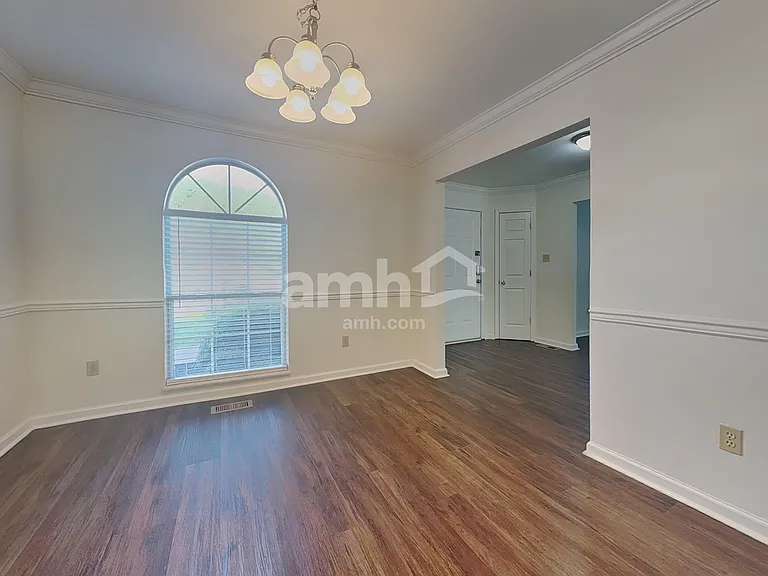 10225 Highgate Cir — Photo 5