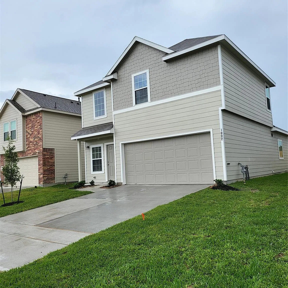 3 bed, 2.5 bath, 1629 sqft, $2,000 — Photo 3