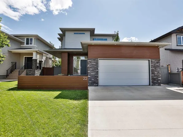 22 NE Riverland Close W, Lethbridge, AB T1K 5T5
