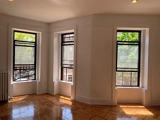 Rented by Compass | media 20