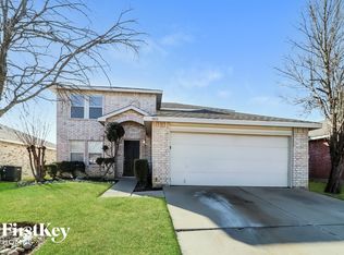 3913 Fox Run Dr, Fort Worth, TX 76123