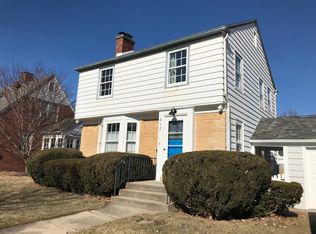 612 W White St, Champaign, IL