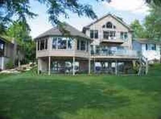 106 Camelot Ct, Brooklyn, MI 49230