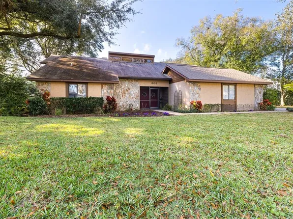 806 Warren Rd, Lutz, FL 33548