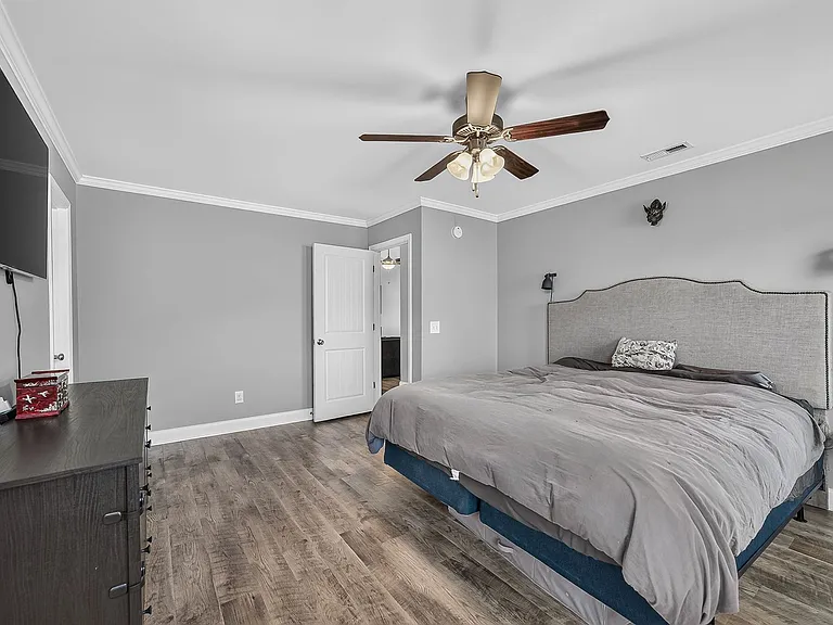 210 Riverstone Ct — Photo 15
