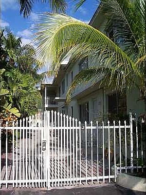 CONDO ENTRANCE