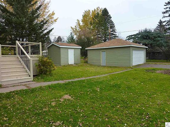 2nd image of 226 S 70th Ave W