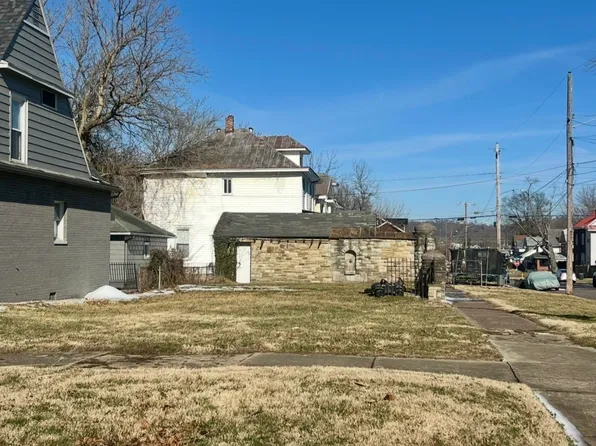 2140 11th Ave, Huntington, WV 25703