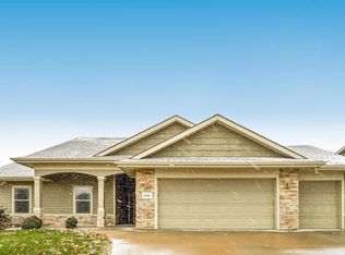 5806 Silverstone Dr, Lawrence, KS 66049