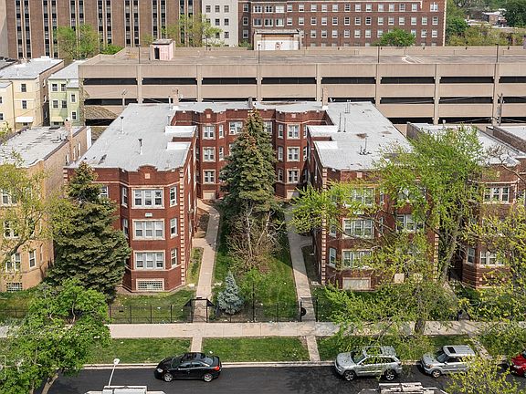 3rd image of 1117 N Lawler Ave APT 3E