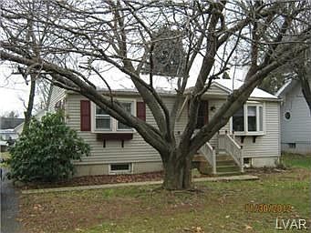 2nd image of 3124 Jones Blvd