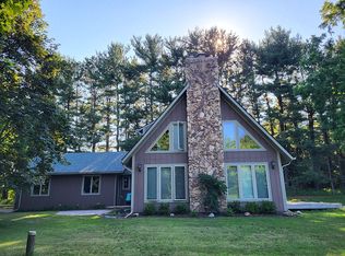 3650 Jewell Rd, Howell, MI 48843