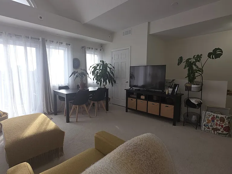 1103 Stittsville Main St #L — Photo 3