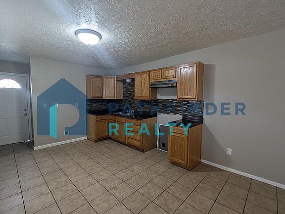 5th image of 4070 Fleetwood Dr