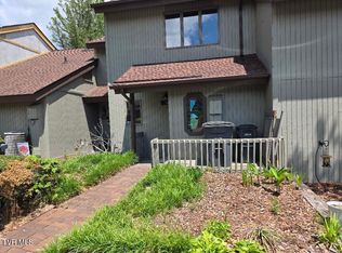 118 Willowbrook Dr, Kingsport, TN 37660