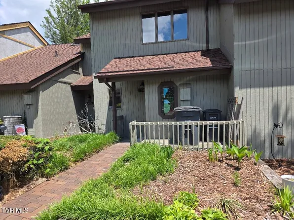 118 Willowbrook Dr, Kingsport, TN 37660