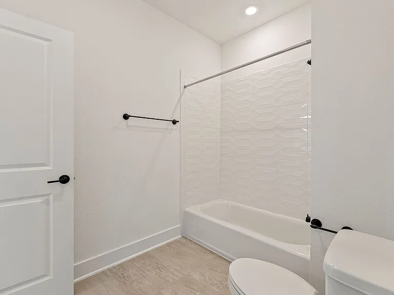 2532 Chiavari Way — Photo 17