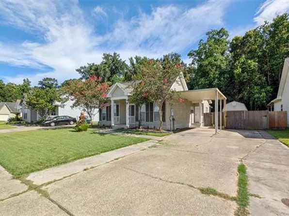 2735 Village Ct, Marrero, LA 70072