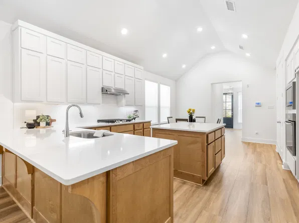 807 Sunflower Trl, Sherman, TX 75092