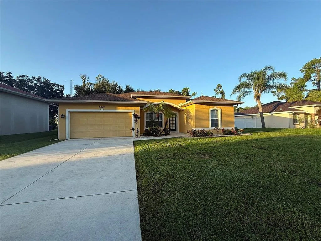 3 bed, 2.0 bath, 1709 sqft, $1,850 — Photo 2