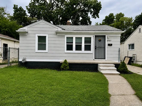 19457 Gilchrist St, Detroit, MI 48235