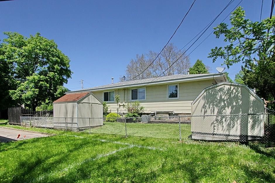2nd image of 1541 Prairie Du Chien Rd #1543