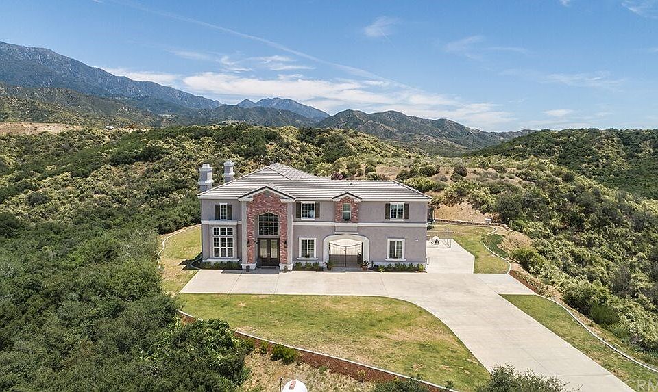 1st image of 39455 Butterfly Dr