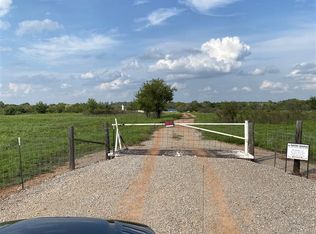 917 Taylor Lake Rd, Rush Springs, OK 73082