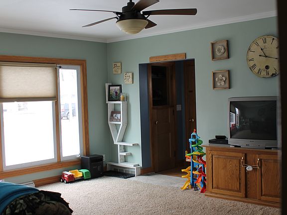 Living room 18x15