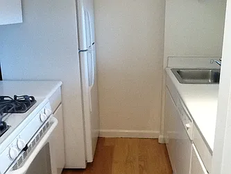 Rented by 280 Park Avenue South Realty