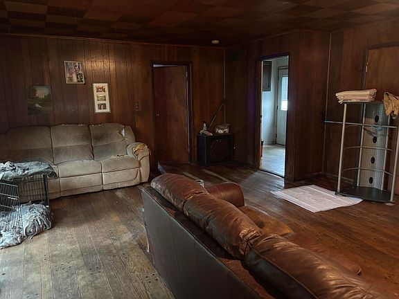 3rd image of 155 W Washington St