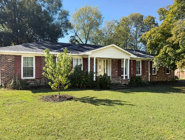 7437 Harness Dr