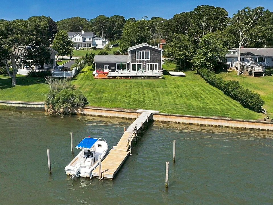1st image of 31 Nautilus Dr