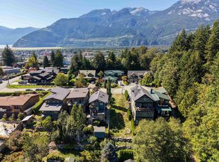 1014 Pennylane Pl, Squamish, BC V8B 0X3