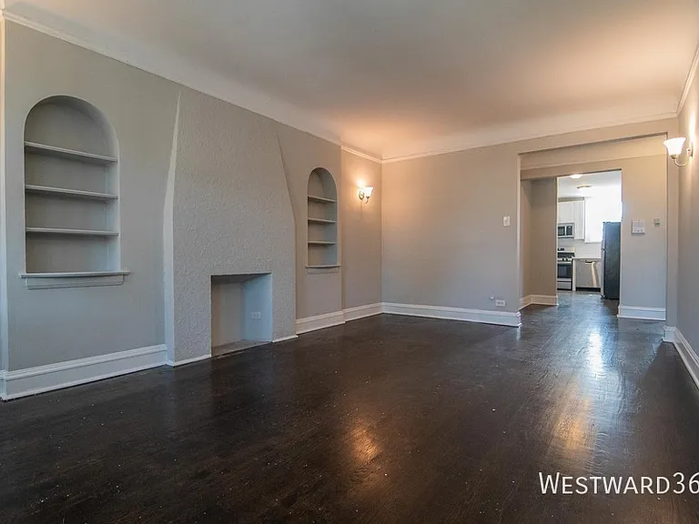2445 W Rosemont Ave #1 — Photo 3