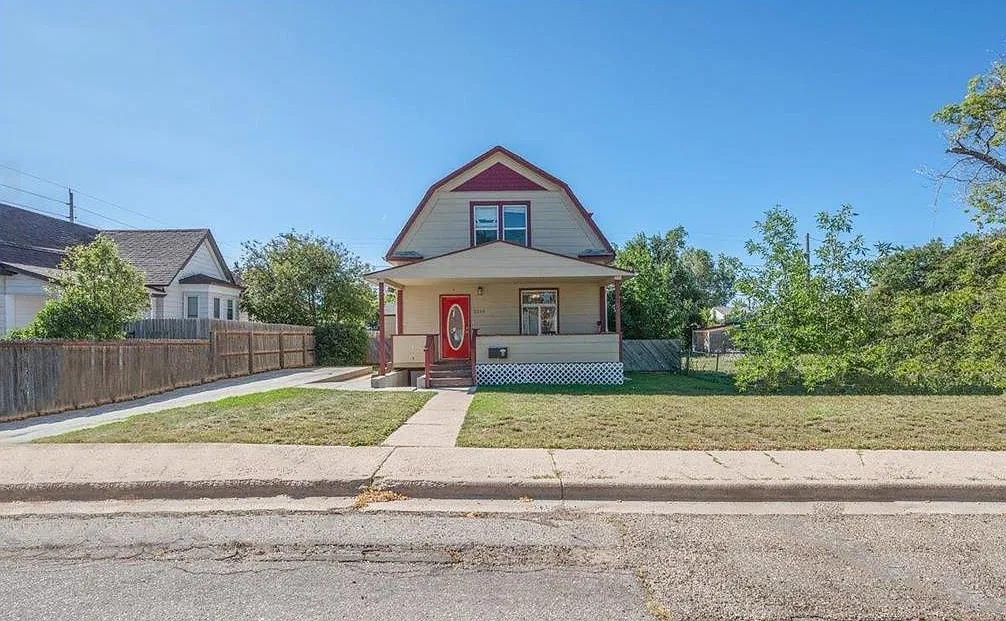 2215 East 17th Street - A — Photo 1