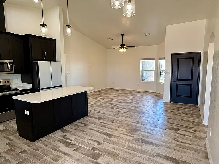 3877 E Santa Rosalina Ln — Photo 5