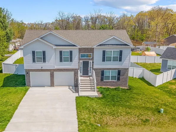 67 Graham Dr, Martinsburg, WV 25405