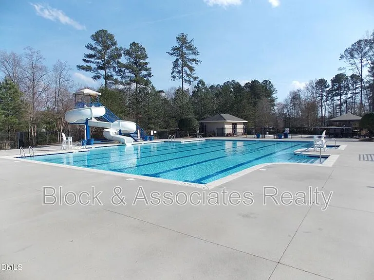 2433 Cedar Rock Dr — Photo 28